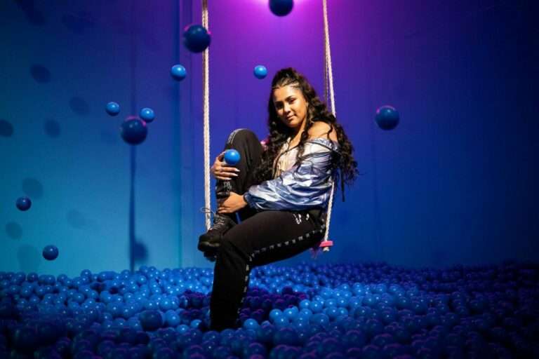 blueroomm